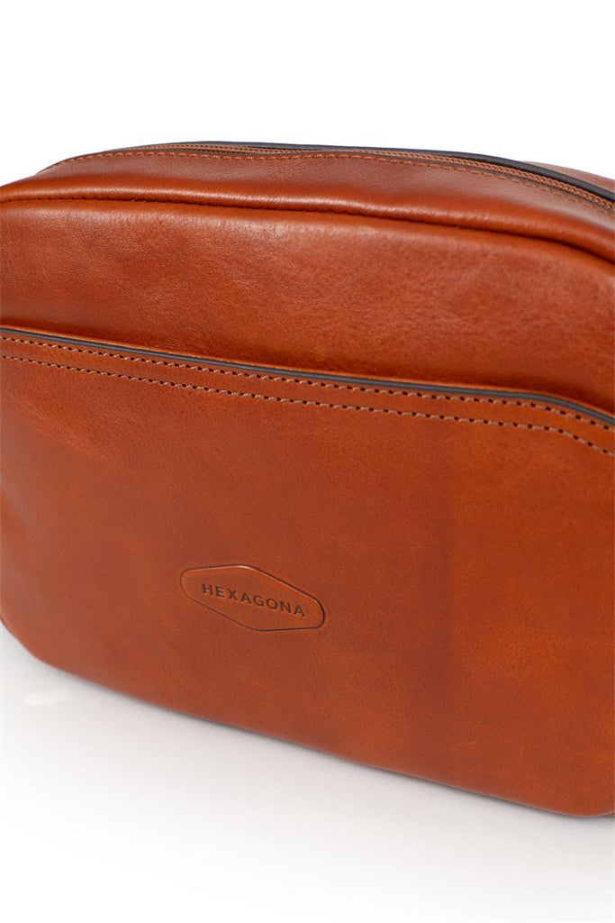 HEXAGONA  Borsa reporter - Pelle Cognac conciata al vegetale  CODICE - 1920176