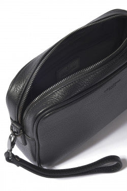 LINEA BIS POCHETTE CON CINTURINO DA POLSO - PELLE COLOR NERA REF 135725 - L : 24 x h : 16 x P : 6 cm