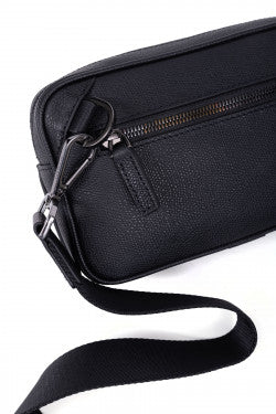 LINEA DANDY POCHETTE A MANO IN PELLE MARTELLATA COLOR MARINE PREMIUM RIF 206043 - l : 21 x h : 13 x P : 5 cm