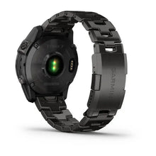 Carica l&#39;immagine nel visualizzatore di Gallery, fēnix® 7 – Sapphire Solar Edition Titanium Carbon Grey DLC con bracciale Vented Titanium Carbon Grey DLC CODICE PRODOTTO 010-02540-39